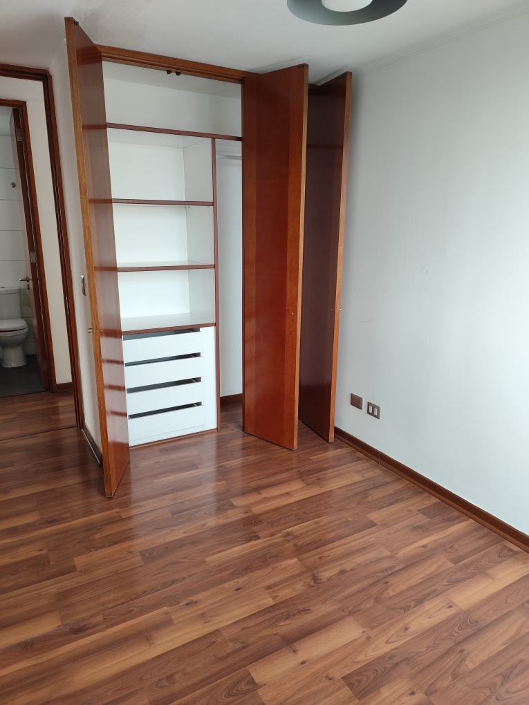 Arriendo Departamento 2D 2B 1E 1B Los Dominicos - Las Condes