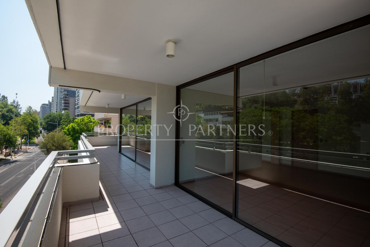 Venta Departamento NO 3D Walk-in cl&oacute;set 3B 2E 1B Barrio El Golf - Las Condes