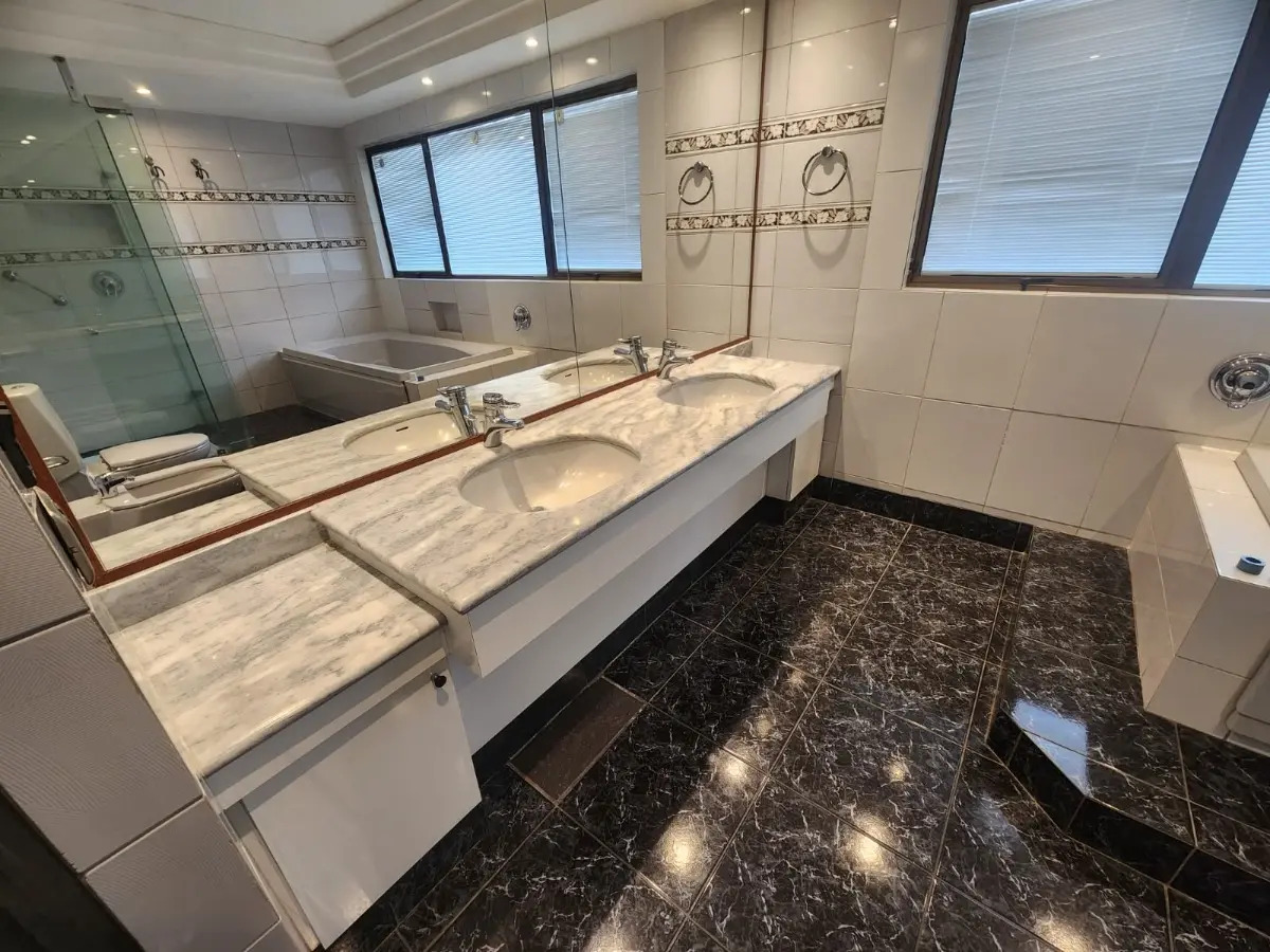 Arriendo Departamento NO 4D en suite Walk-in cl&oacute;set 4B 2E 1B Barrio El Golf - Las Condes