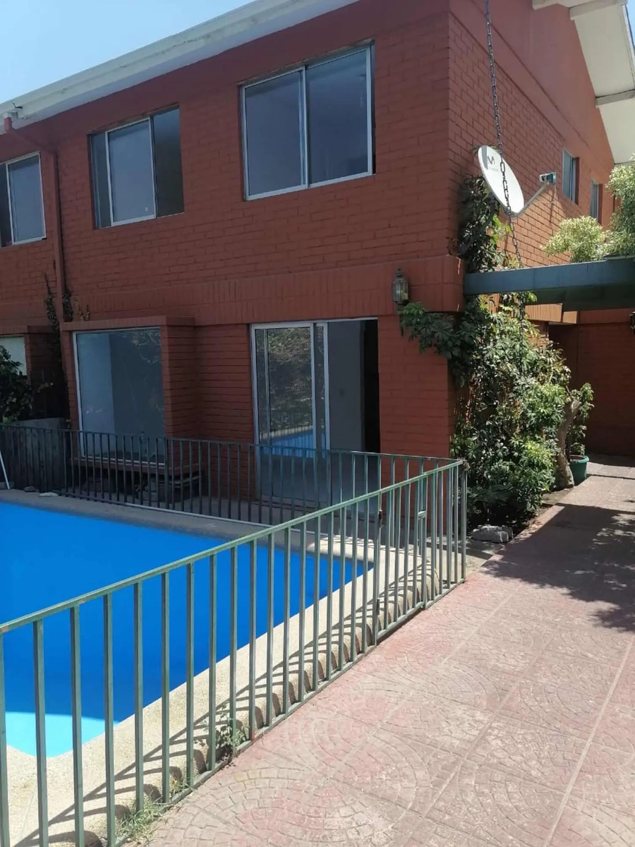 Arriendo Casa 3D 2B 2E Col&oacute;n Oriente - Vital Apoquindo - Las Condes