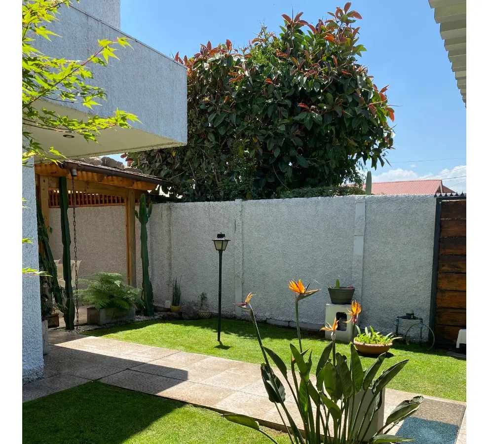 Venta Casa NOSP 4D en suite Walk-in cl&oacute;set 3B 2E 2B Estadio Croata - Vitacura