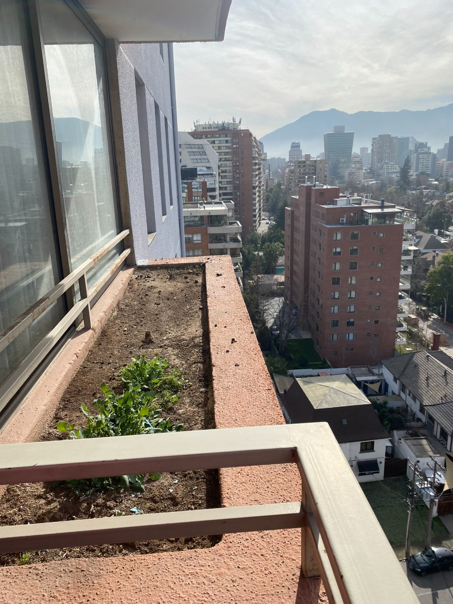 Venta Departamento NO 1D 1B 1E 1B Metro Escuela Militar - Las Condes