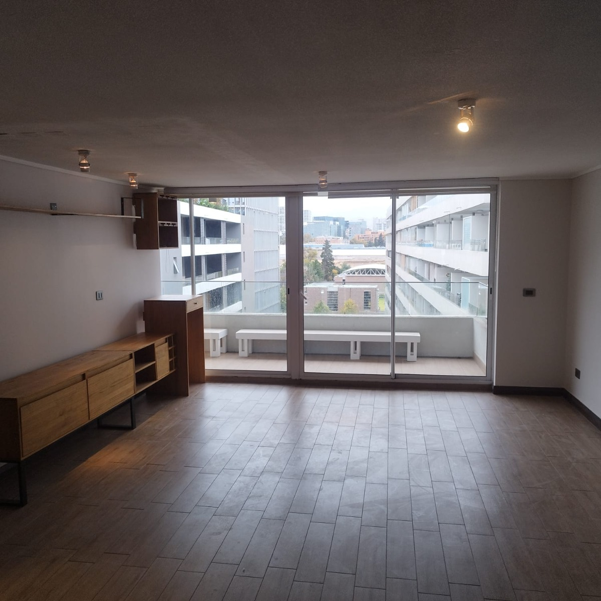 Arriendo Departamento NO 1D en suite Walk-in cl&oacute;set 2B 2E 1B Estoril - Las Condes