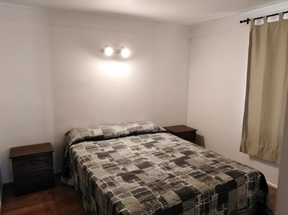 Venta Casa 3D en suite Walk-in cl&oacute;set 3B 2E Troncos Viejos - La Reina