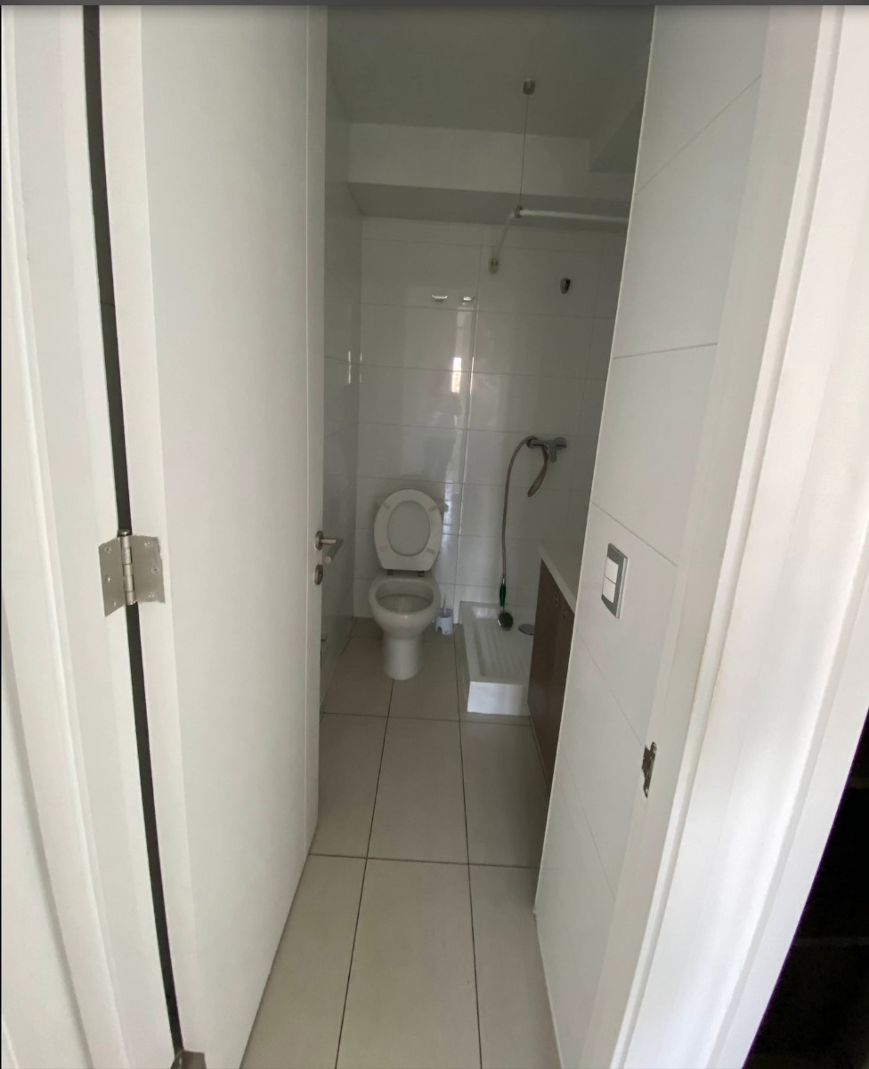 Arriendo Departamento S 2D en suite 2B 1E 1B Parque Arauco - Las Condes