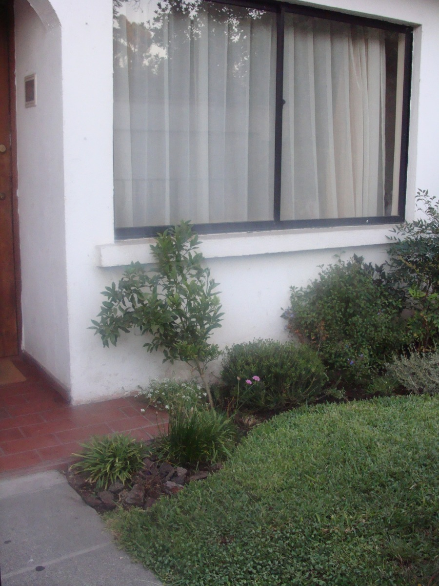 Arriendo Casa N 4D en suite 3B 2E Carlos Ossand&oacute;n - La Reina