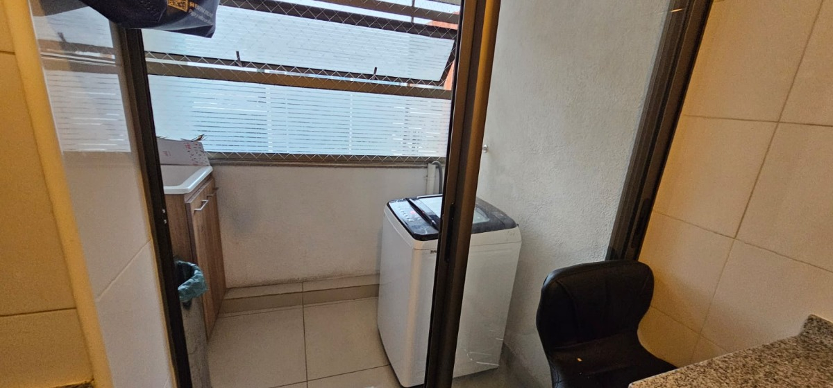 Arriendo Departamento NO 2D en suite Walk-in cl&oacute;set 2B 1E 1B Blest Gana - La Reina