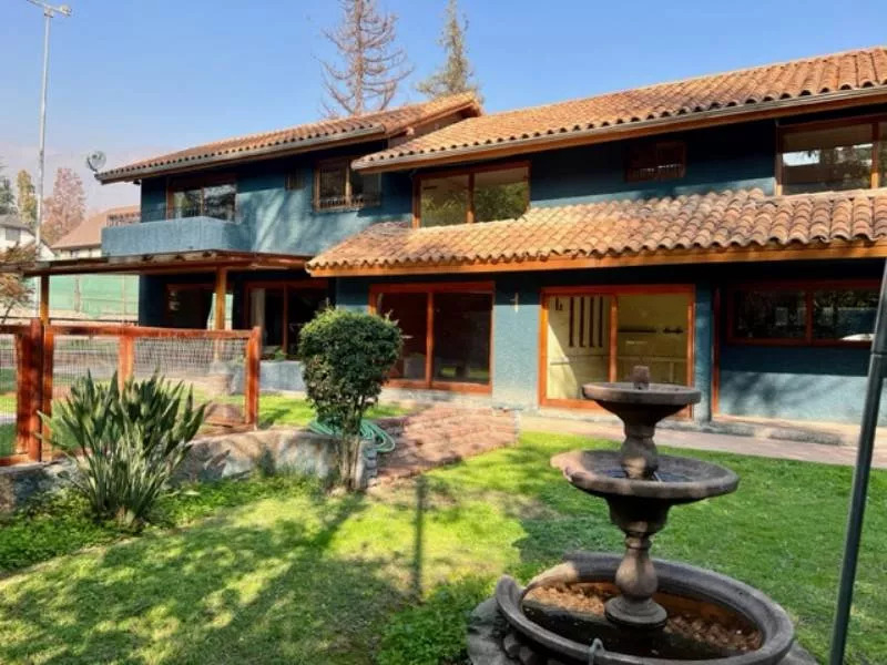 Venta Casa NO 8D 8B 5E 1B La Reina Alta - La Reina