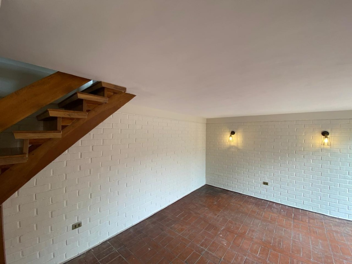 Arriendo Casa 3D 3B 1E  - La Reina