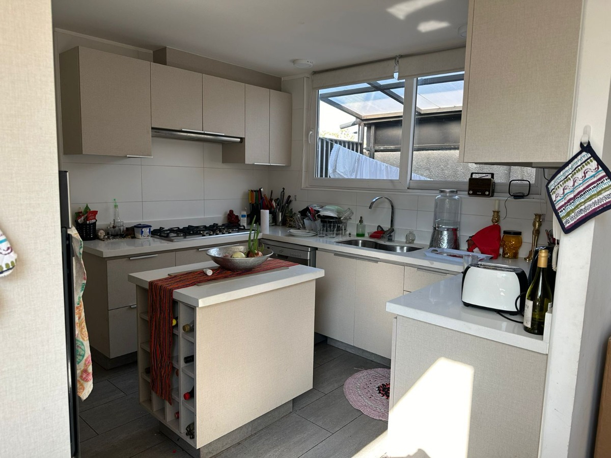 Arriendo Casa NO 4D en suite Walk-in cl&oacute;set 3B 3E 1B La Dehesa - Lo Barnechea