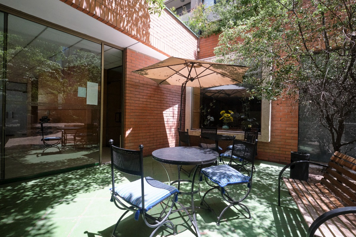 Arriendo Departamento SO 1D en suite Walk-in cl&oacute;set 1B Barrio El Golf - Las Condes