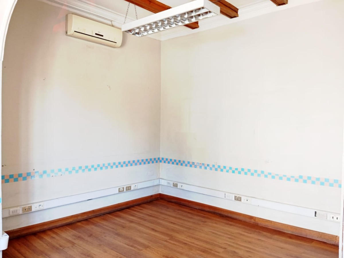 Arriendo Oficina N 4B 5E 1B Plaza Italia - Providencia