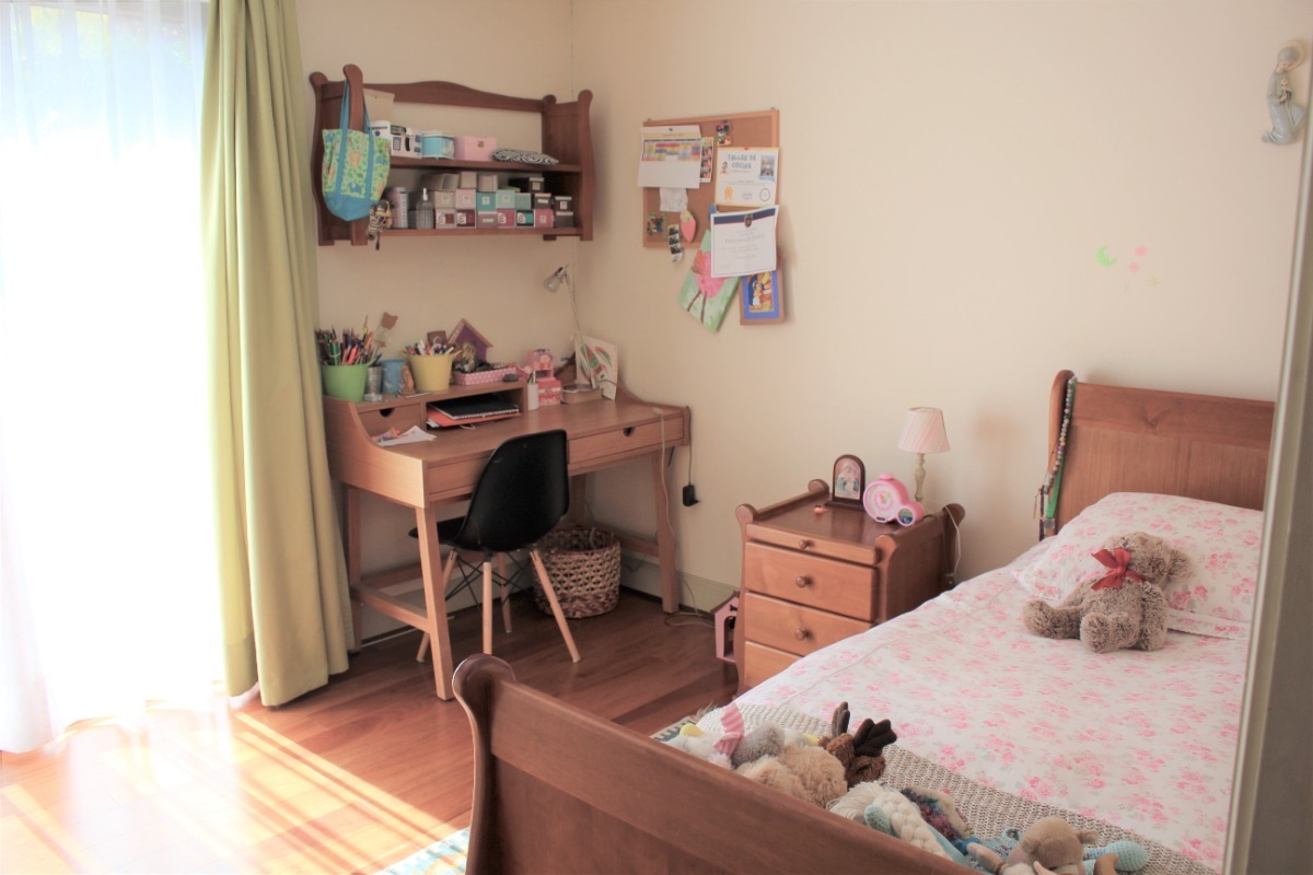 Venta Casa O 5D en suite Walk-in cl&oacute;set 4B 2E Chicureo - Colina