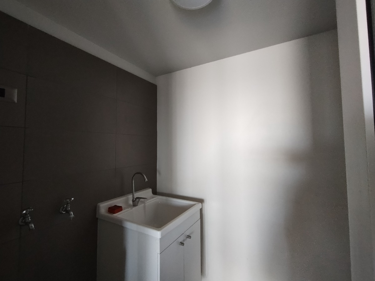 Arriendo Departamento SP 3D en suite Walk-in cl&oacute;set 3B 1E 1B Metro Sim&oacute;n Bolivar - &Ntilde;u&ntilde;oa