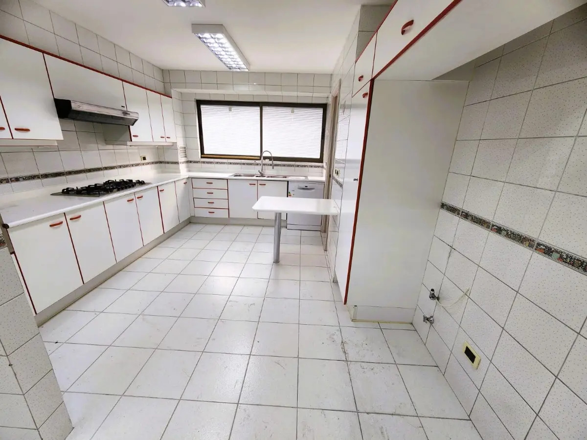 Arriendo Departamento NO 4D en suite Walk-in cl&oacute;set 4B 2E 1B Barrio El Golf - Las Condes