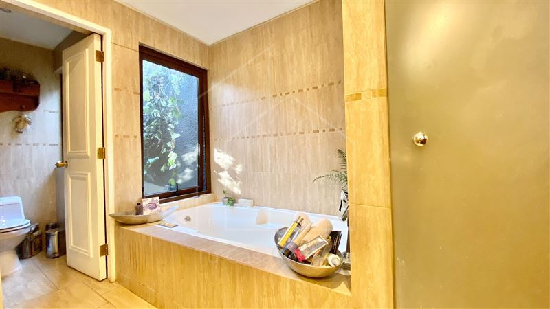 Venta Casa Poniente 3D en suite Walk-in cl&oacute;set 3B 3E 1B Arboretum - Club de Campo - Pe&ntilde;alol&eacute;n