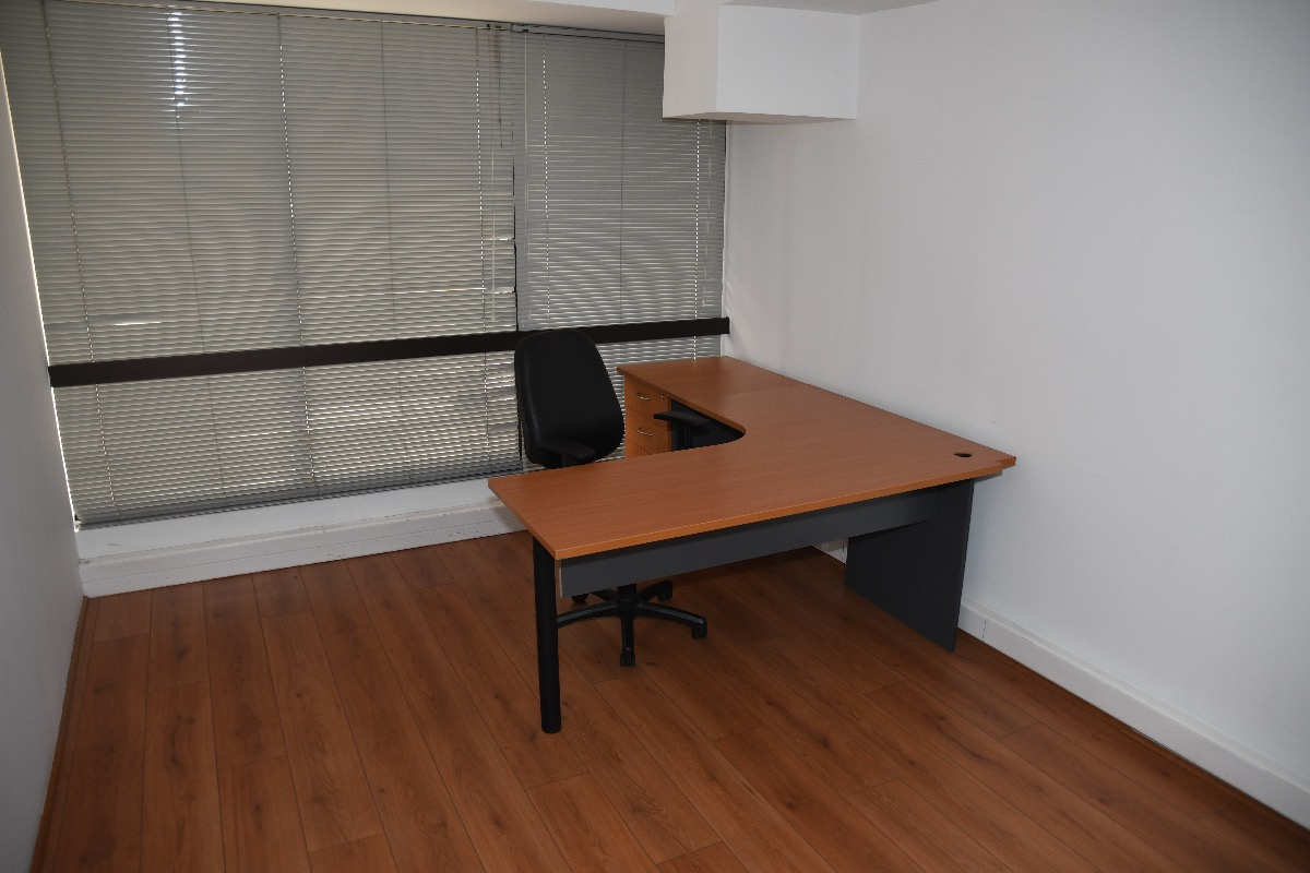 Arriendo Oficina P 3B 3E Pedro de Valdivia - Providencia