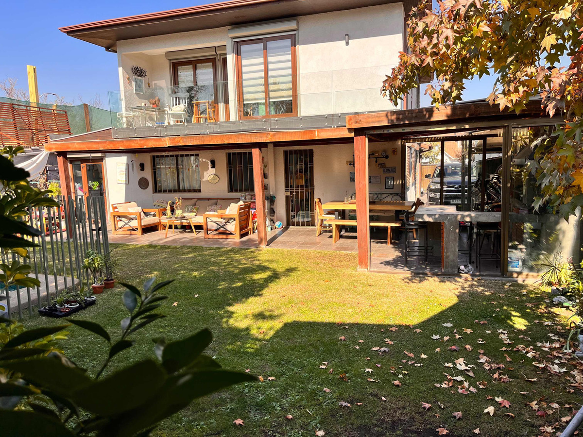 Venta Casa NO 6D en suite Walk-in cl&oacute;set 5B 4E 1B Metro Bilbao - Providencia
