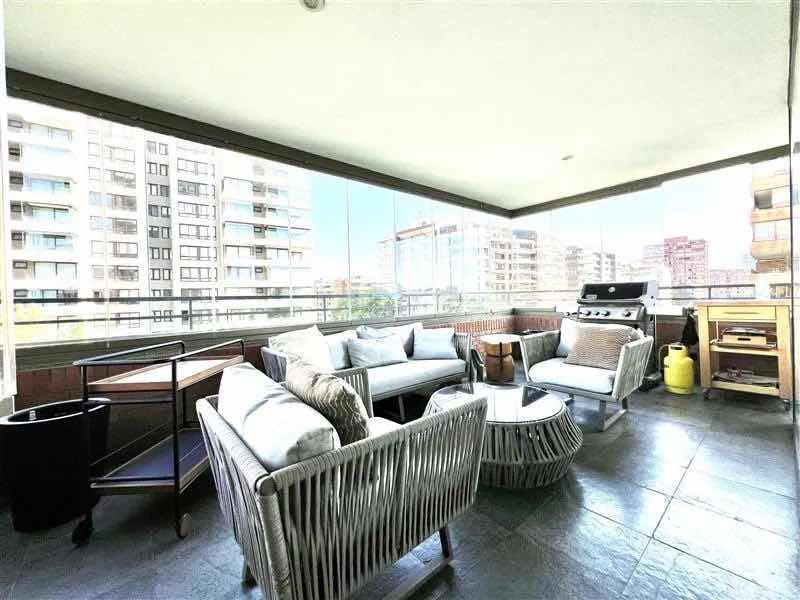 Venta Departamento SO 4D en suite Walk-in cl&oacute;set 5B 3E 1B Villa El Dorado - Vitacura