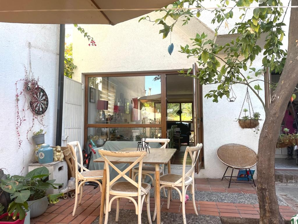 Arriendo Casa NO 5D en suite 3B 1E 1B Los Dominicos - Las Condes