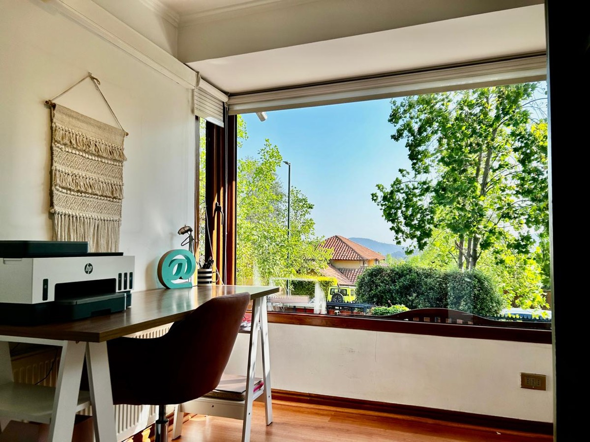 Venta Casa NO 5D en suite Walk-in cl&oacute;set 4B 2E La Dehesa - Lo Barnechea