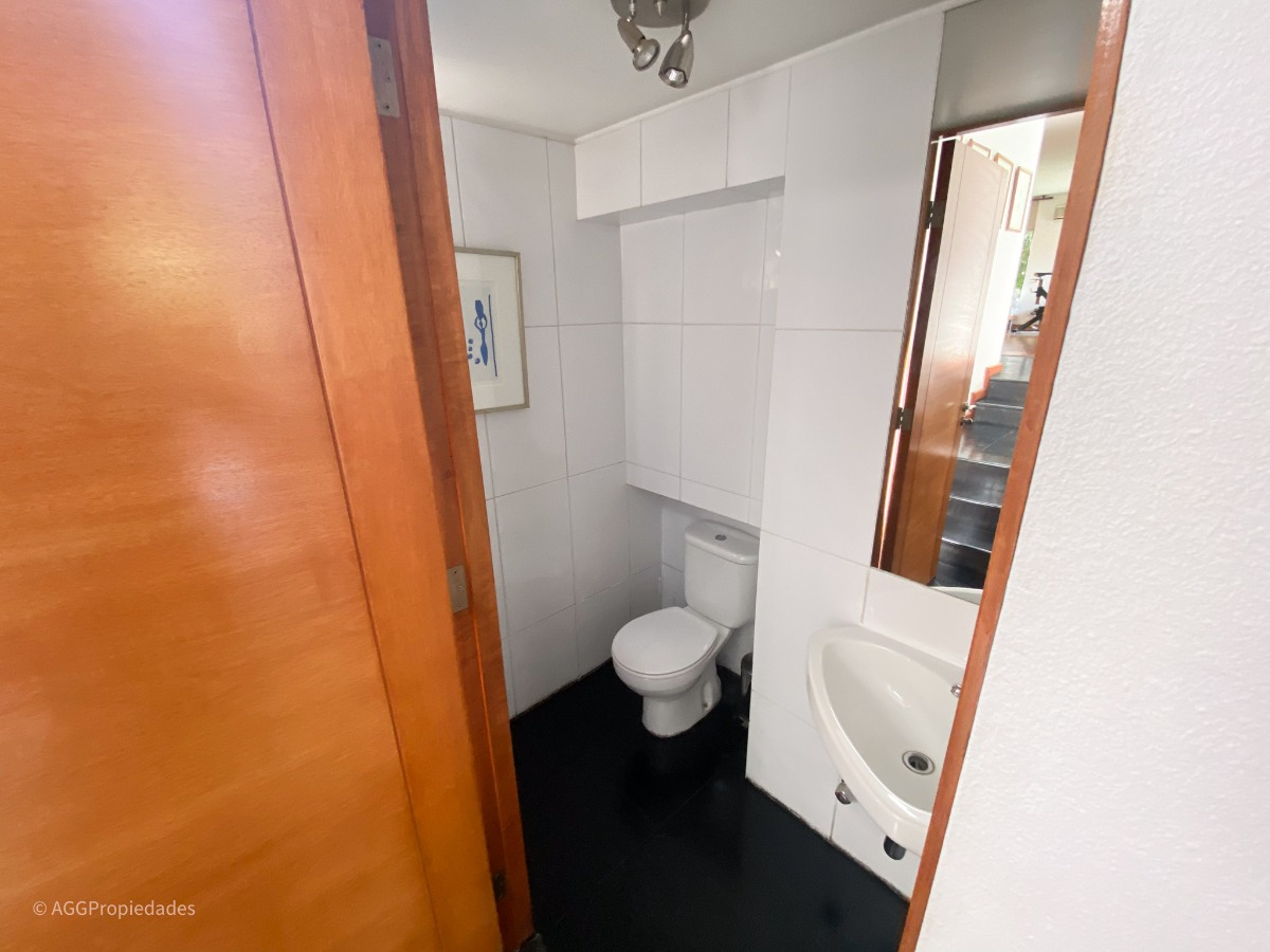 Venta Casa 5D Los Dominicos - Las Condes