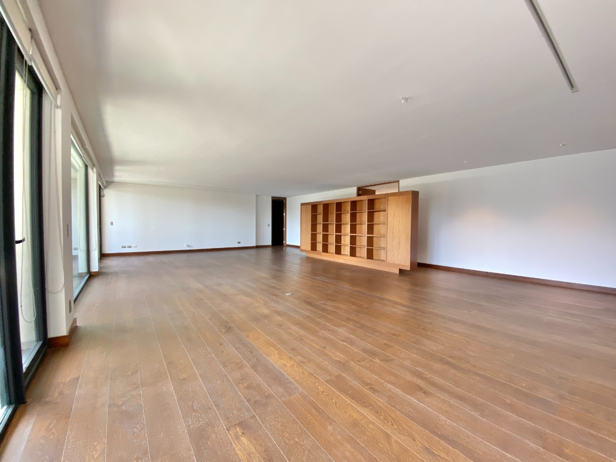 Arriendo Departamento NO 3D en suite Walk-in cl&oacute;set 5B 3E 1B Lo Curro - Vitacura