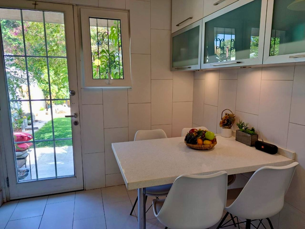 Arriendo Casa 3D 3B 6E 1B Metro Pr&iacute;ncipe de Gales - Country Club - La Reina