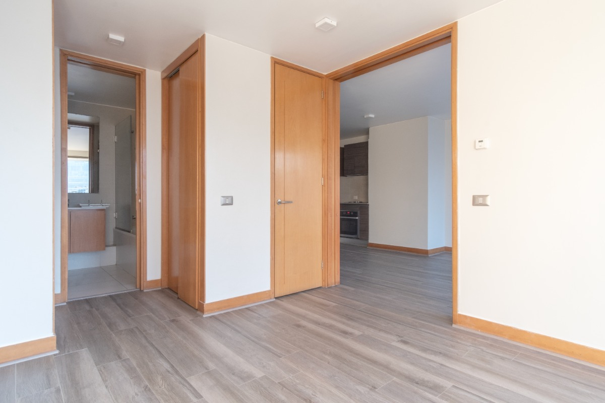 Arriendo Departamento NO 1D en suite Walk-in cl&oacute;set 1B 1E Barrio El Golf - Las Condes