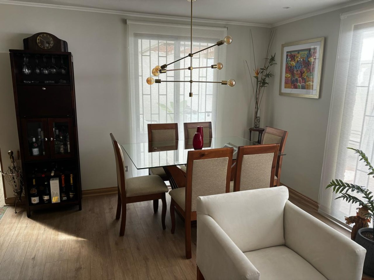 Venta Casa 4D 3B 2E Rotonda Atenas - Las Condes