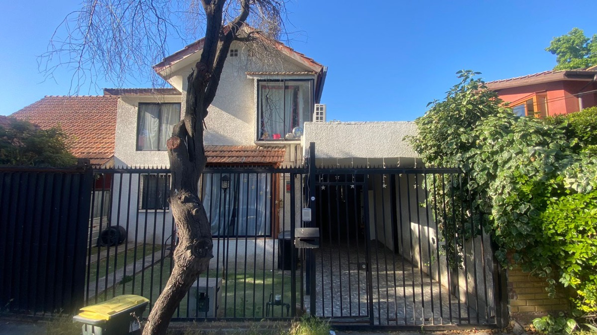 Venta Casa NOSP 5D en suite Walk-in cl&oacute;set 2B 2E Pepe Vila - La Reina