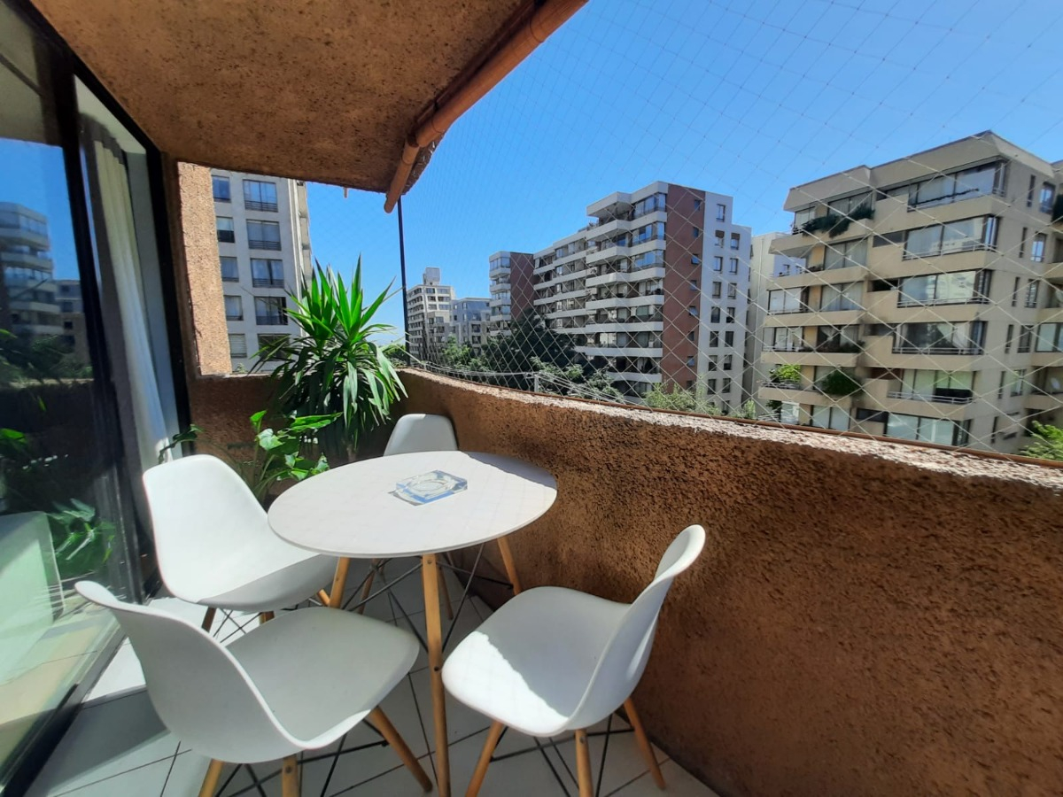 Arriendo Departamento 2D Rotonda Atenas - Las Condes