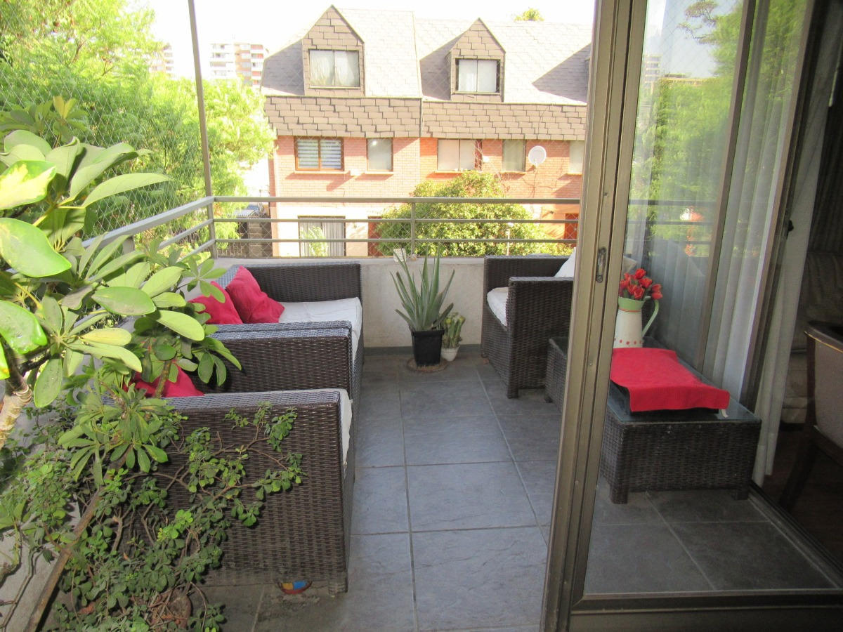 Venta Departamento O 3D en suite 2B 2E 1Bd In&eacute;s de Su&aacute;rez - Providencia