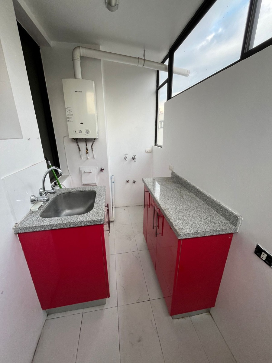 Arriendo Departamento N 4D 3B 1E 1B Barrio El Golf - Las Condes