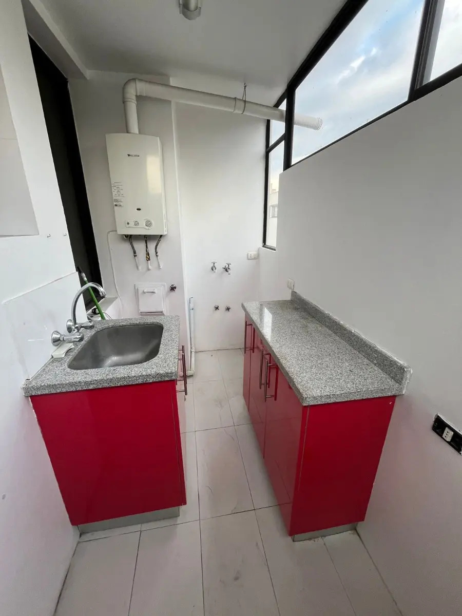 Arriendo Departamento N 4D 3B 1E 1B Barrio El Golf - Las Condes