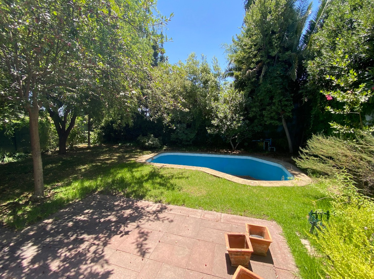 Arriendo Casa 3D 2B 2E 2B San Carlos de Apoquindo - Las Condes