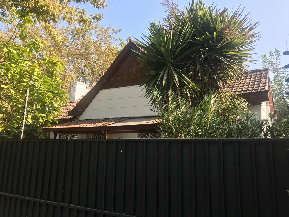 Arriendo Casa 6D 4B 3E 2B Metro Pr&iacute;ncipe de Gales - Country Club - La Reina