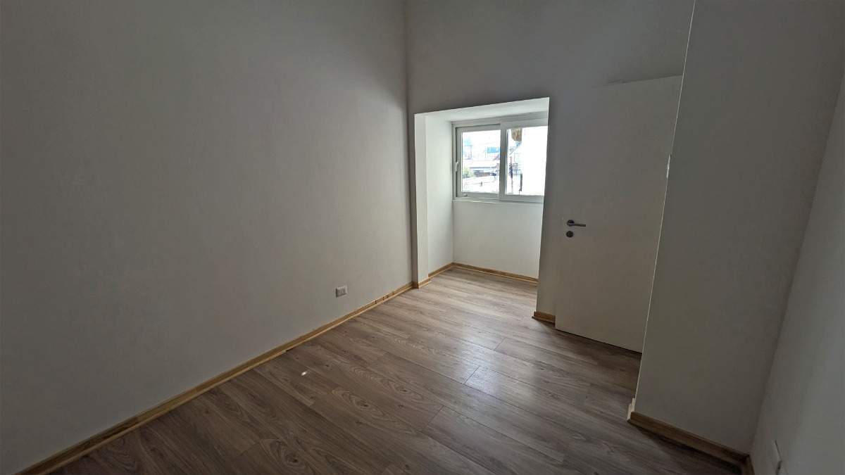 Venta Casa O 3D 2B 1E Los Dominicos - Las Condes