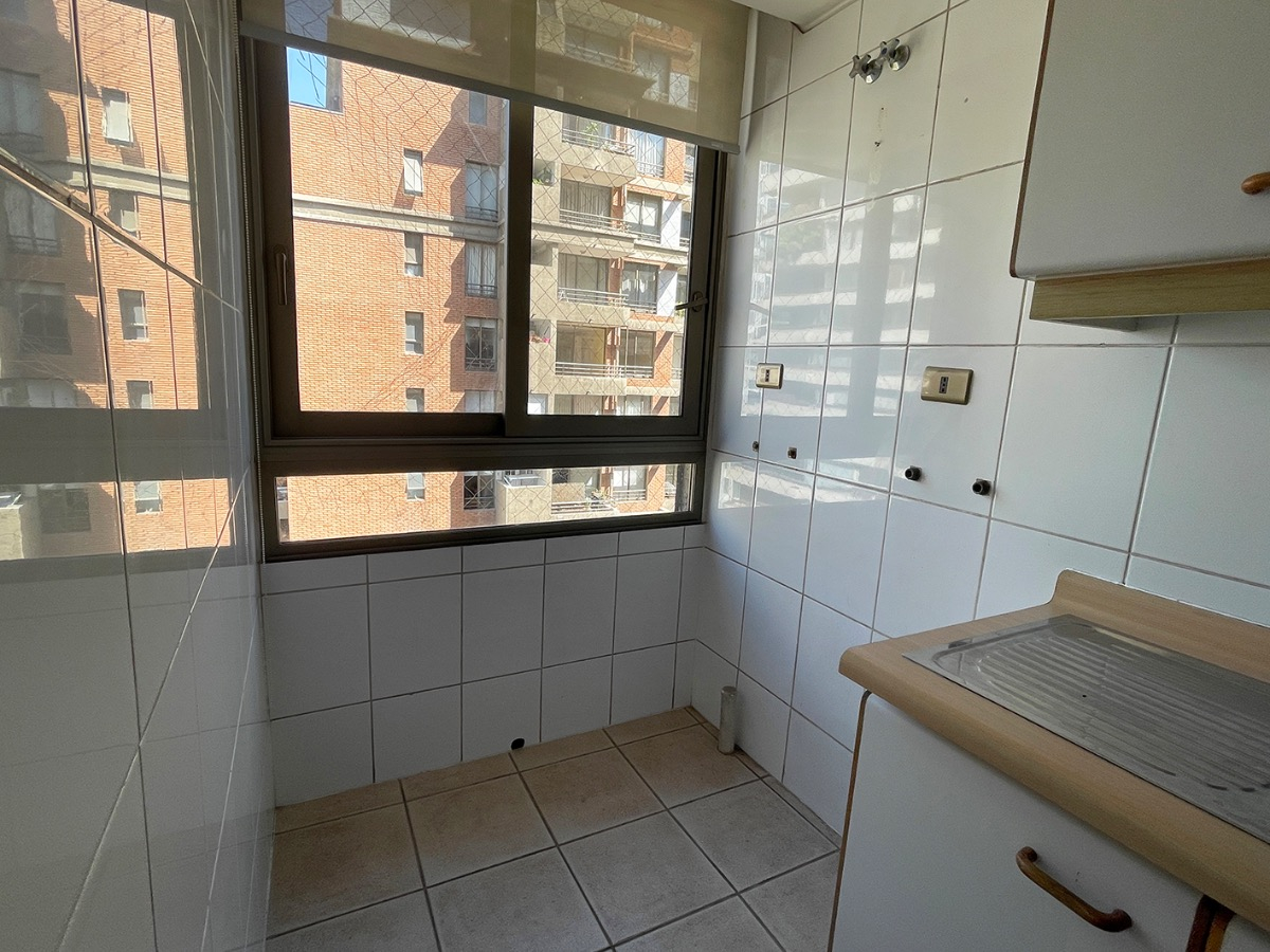 Arriendo Departamento SP 3D en suite 3B 1E 1B Barrio El Golf - Las Condes