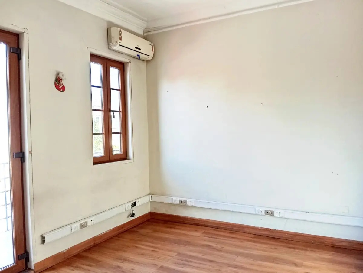 Arriendo Oficina N 4B 5E 1B Plaza Italia - Providencia