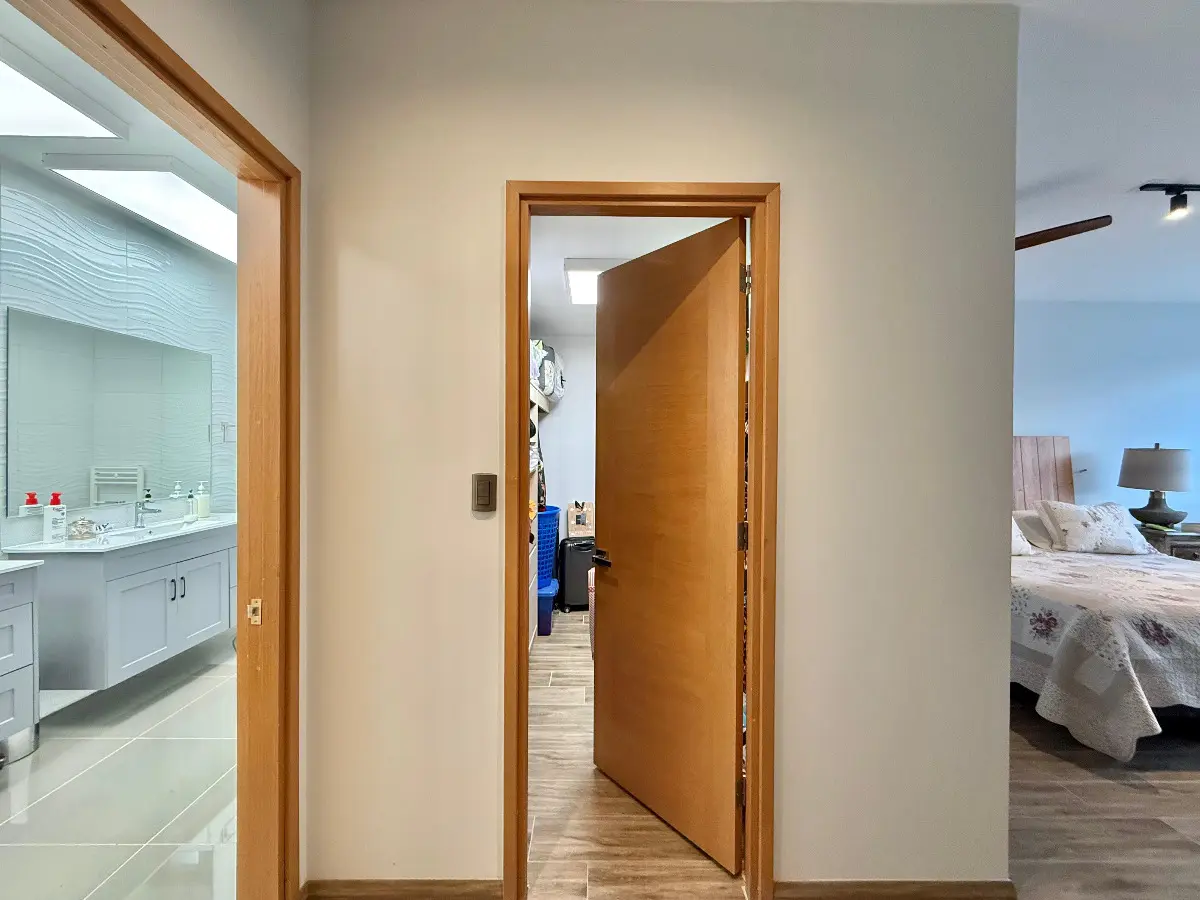 Venta Casa NOSP 6D WI cl&oacute;set Suite 5B 8E 2Bd 320m2 El Array&aacute;n - Lo Barnechea
