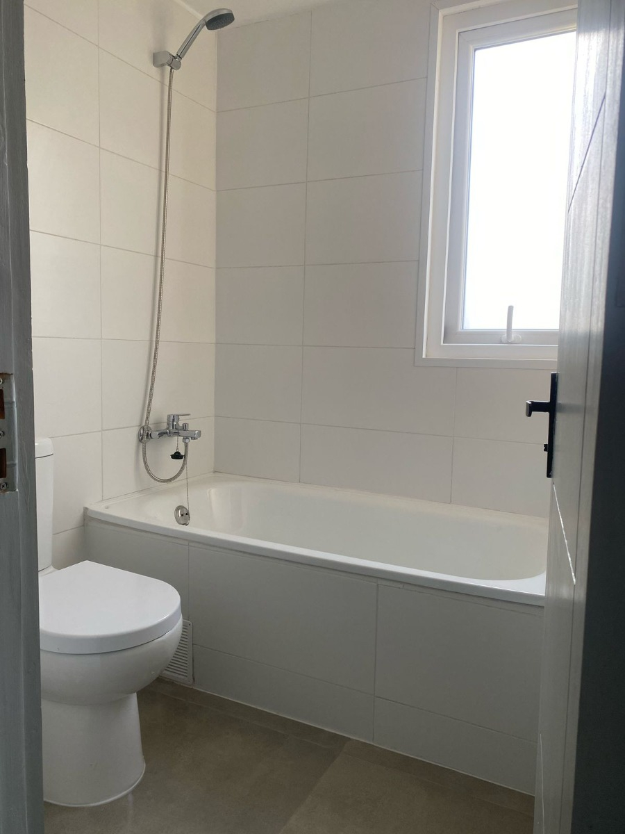Venta Casa NO 3D en suite Walk-in cl&oacute;set 3B 2E 1Bd Estoril - Las Condes