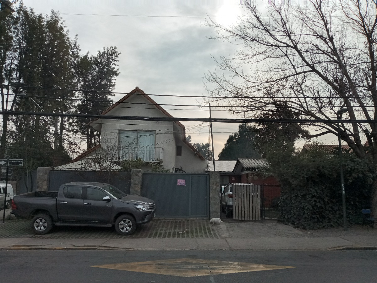 Venta Casa NOSP 3D 1B 2E 1B Antigua Lo Barnechea - Lo Barnechea