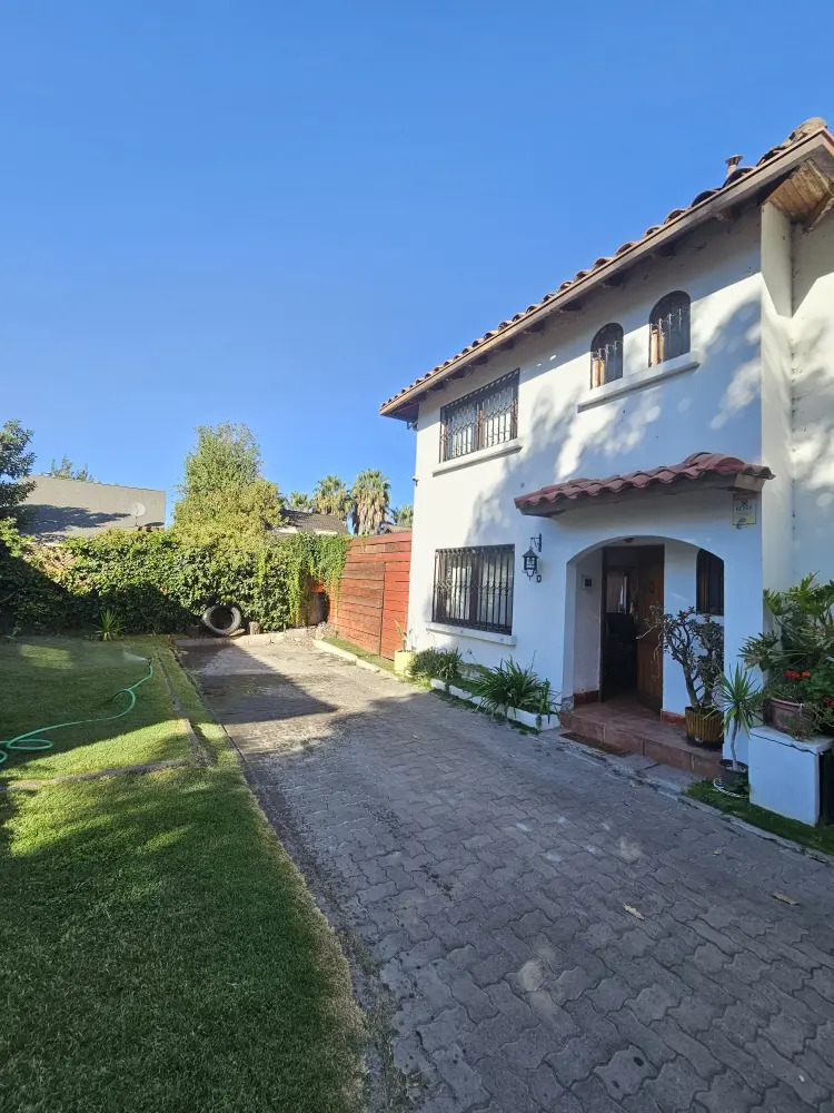 Arriendo Casa 4D 4B 2E Carlos Ossand&oacute;n - La Reina