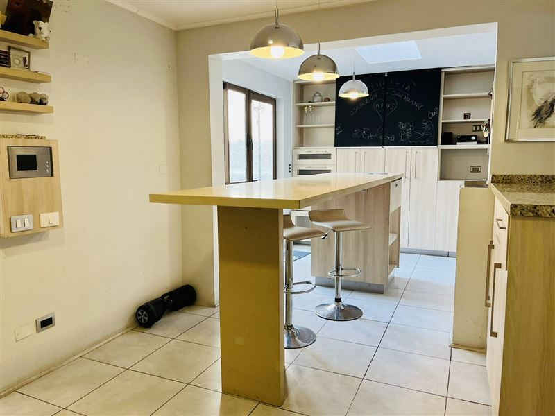 Venta Casa Poniente 5D en suite Walk-in cl&oacute;set 6B 4E 1B El Remanso - Las Condes