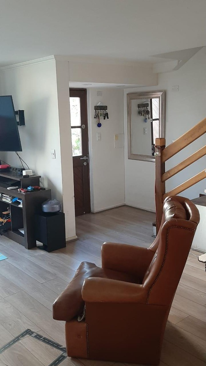 Arriendo Casa 5D en suite 4B 1E Carlos Ossand&oacute;n - La Reina