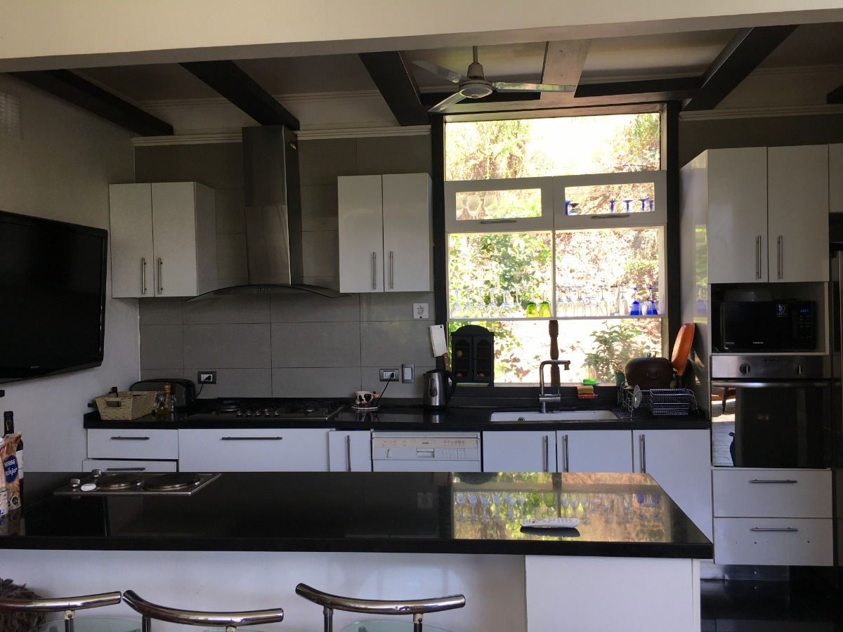 Arriendo Casa NO 5D en suite Walk-in cl&oacute;set 4B 6E 1B El Array&aacute;n - Lo Barnechea