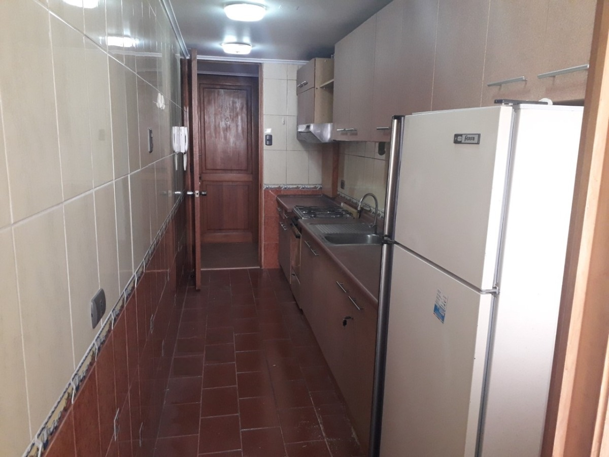 Arriendo Departamento O 2D en suite Walk-in cl&oacute;set 2B 1E Barrio El Golf - Las Condes