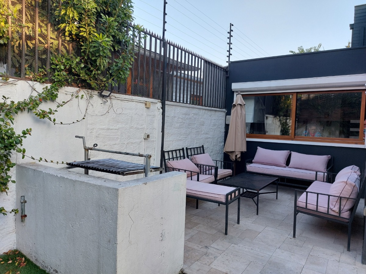 Venta Casa NO 4D en suite Walk-in cl&oacute;set 3B 1E 1B Estadio Manquehue - Vitacura