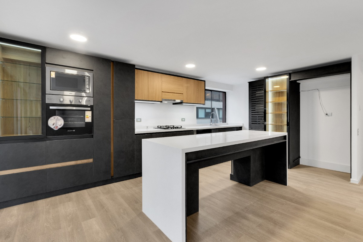 Venta Departamento O 2D en suite Walk-in cl&oacute;set 2B 1E 2B Metro Manquehue - Apumanque - Las Condes